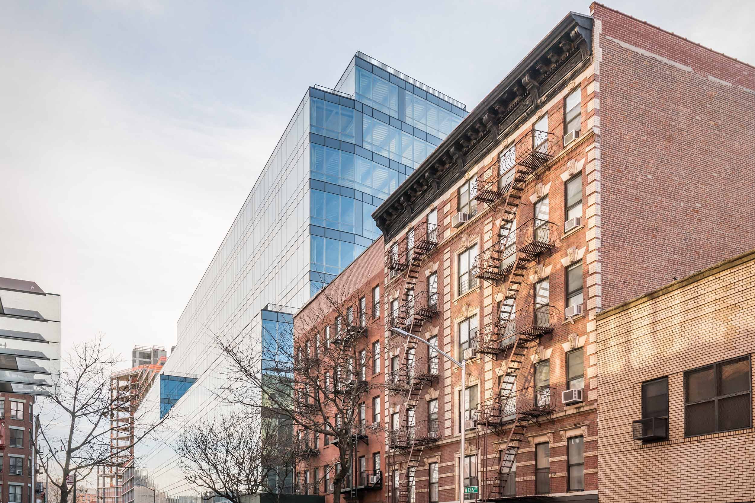 Janus Taystee Building - Image 2